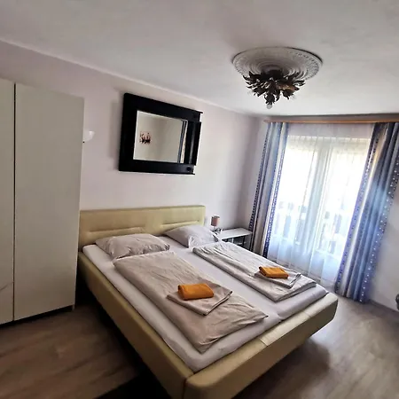 Apartmán Haus Bellaflora Haus im Ennstal