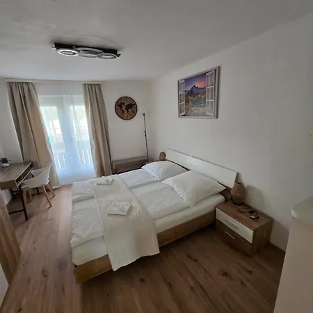 Апартаменты Bellaflora Хаус-им-Энншталь